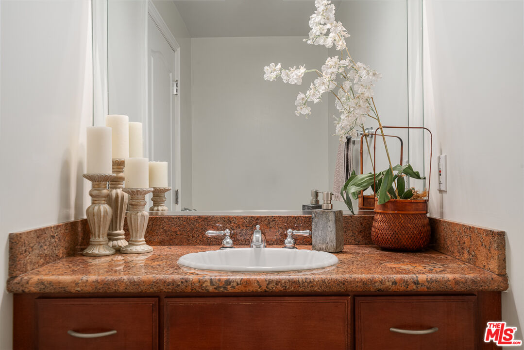 1732 Stoner Ave Unit: 102