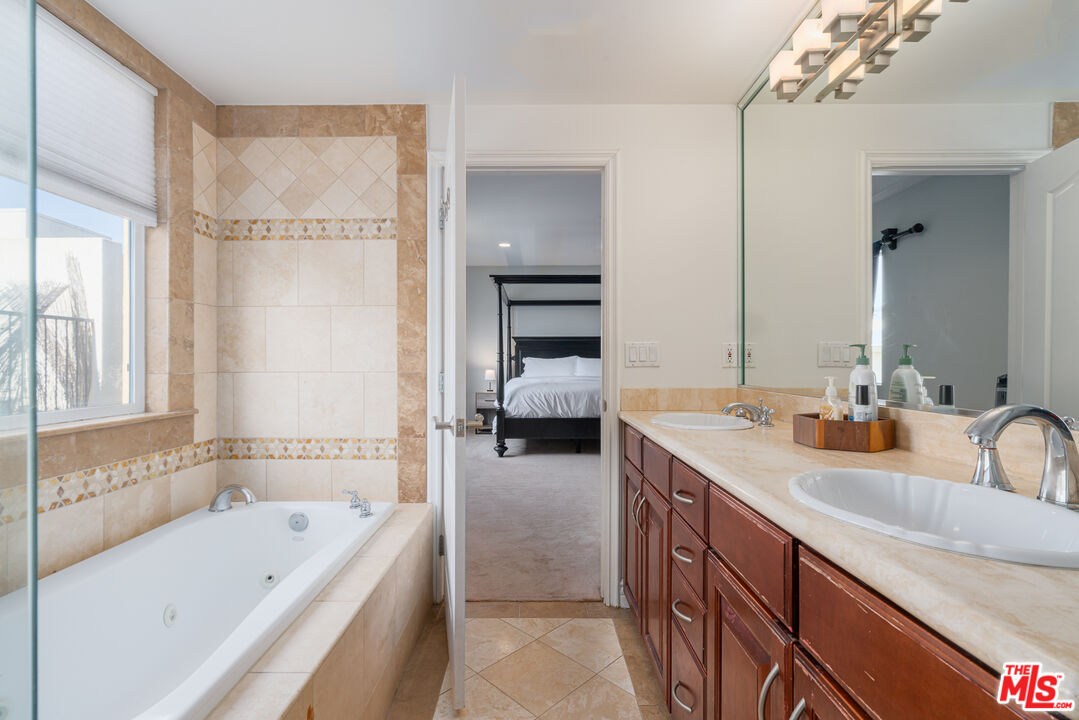 1732 Stoner Ave Unit: 102