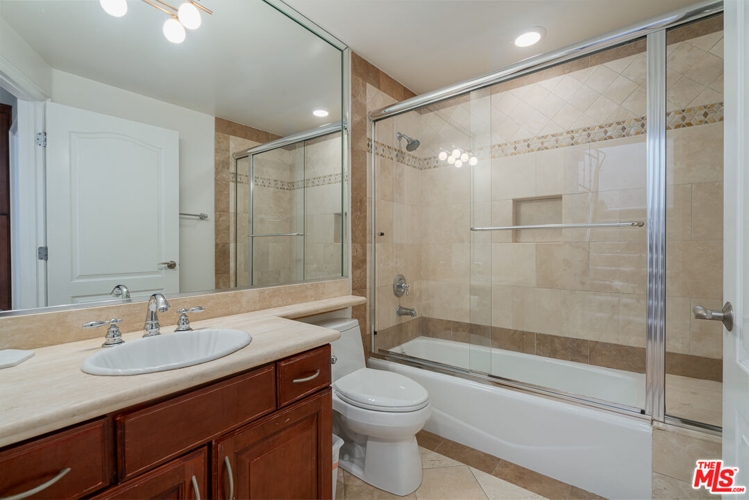 1732 Stoner Ave Unit: 102