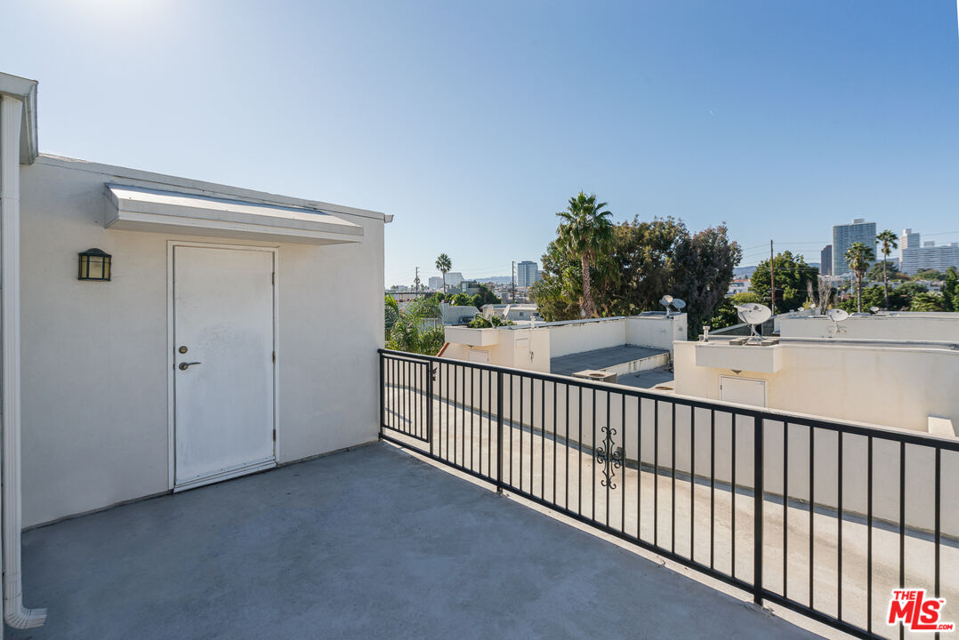 1732 Stoner Ave Unit: 102