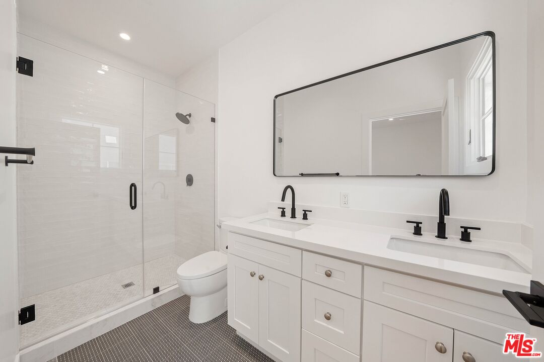 6208 Orange St Unit: 1/2