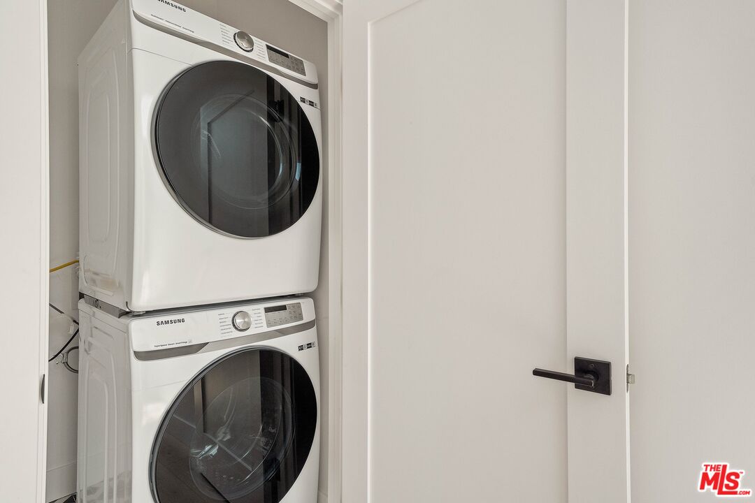 6208 Orange St Unit: 1/2