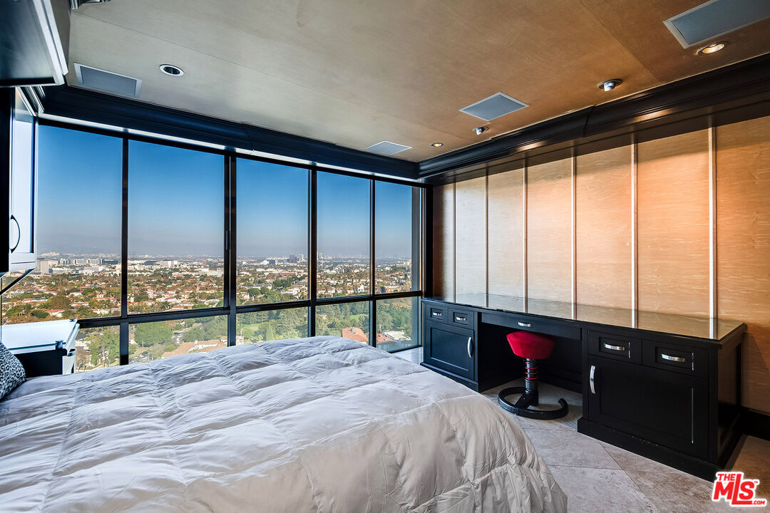 2160 Century Park Unit: 1704