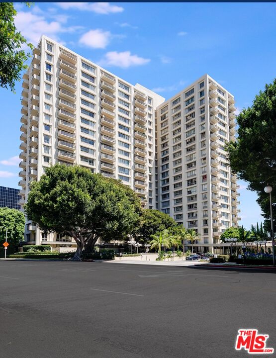 2160 Century Park Unit: 1704