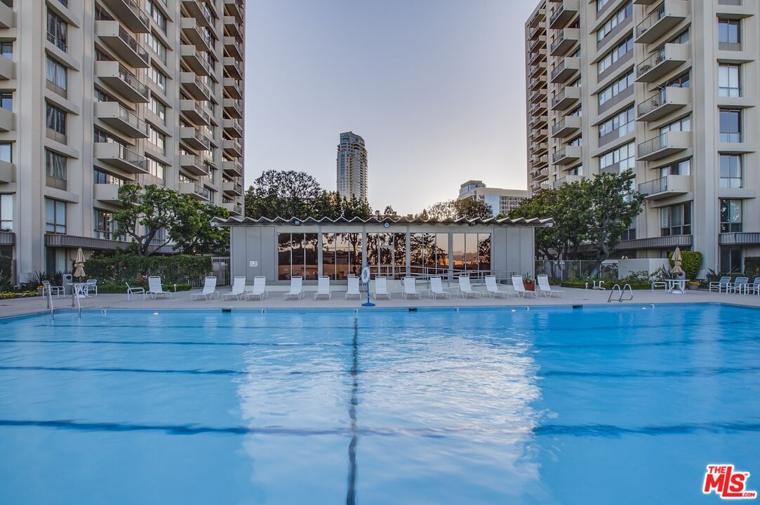 2160 Century Park Unit: 1704