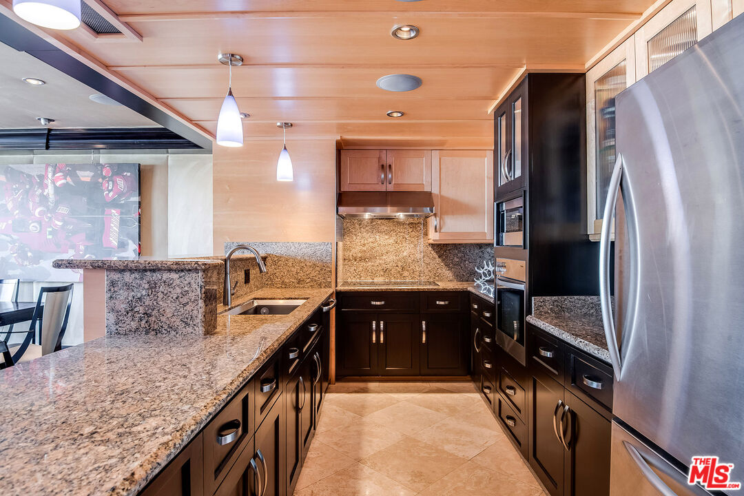 2160 Century Park Unit: 1704