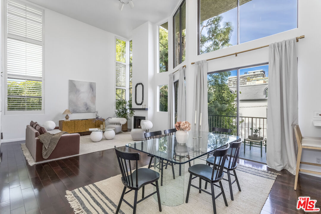 9000 Cynthia St Unit: 404