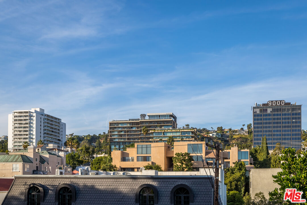 9000 Cynthia St Unit: 404