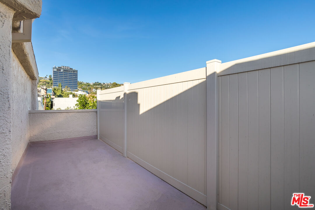 9000 Cynthia St Unit: 404