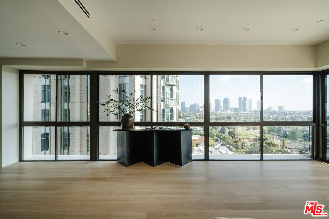 10790 Wilshire Blvd Unit: 1003