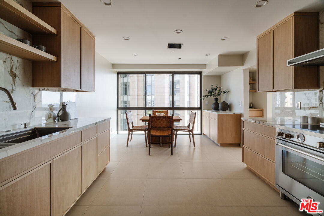 10790 Wilshire Blvd Unit: 1003