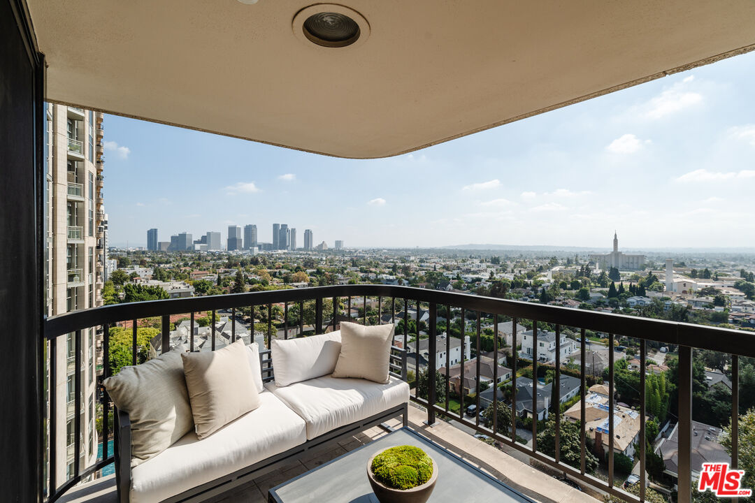 10790 Wilshire Blvd Unit: 1003