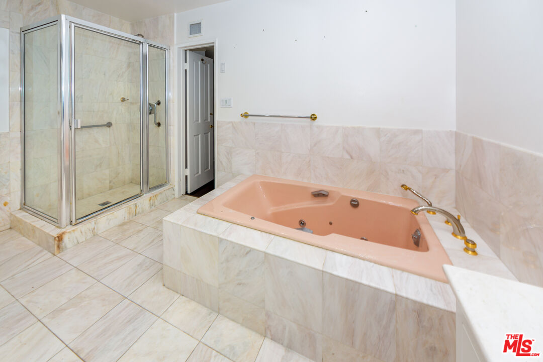 1850 Coldwater Canyon Dr