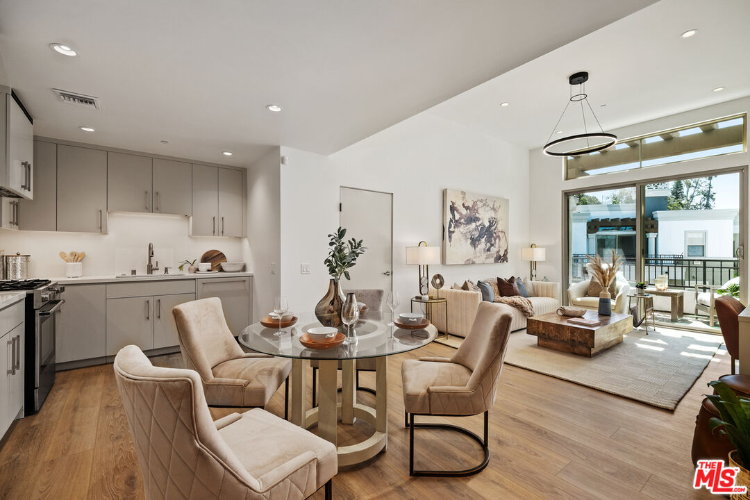 130 S Sepulveda Blvd Unit: 104