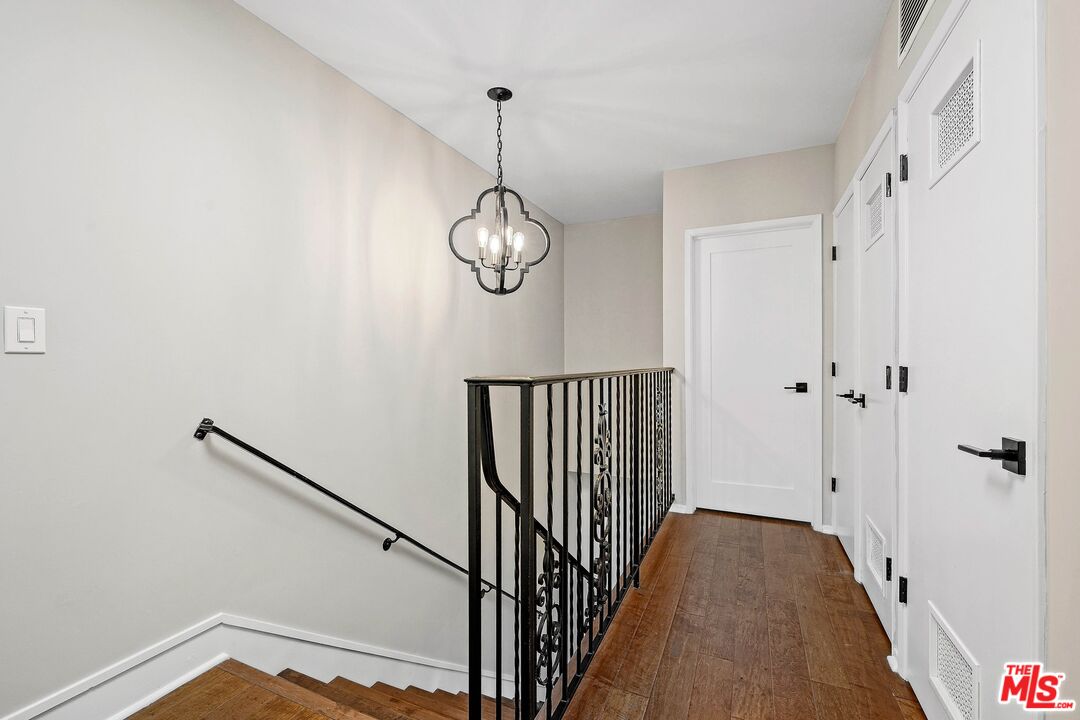 1209 Larrabee St Unit: 4