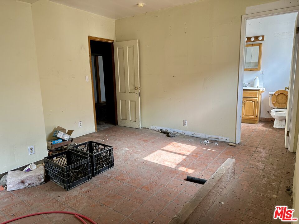 6734 Woodrow Wilson Dr