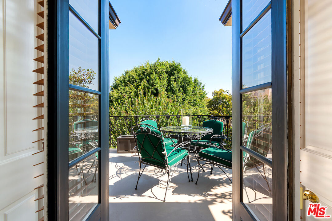 175 S Rodeo Dr