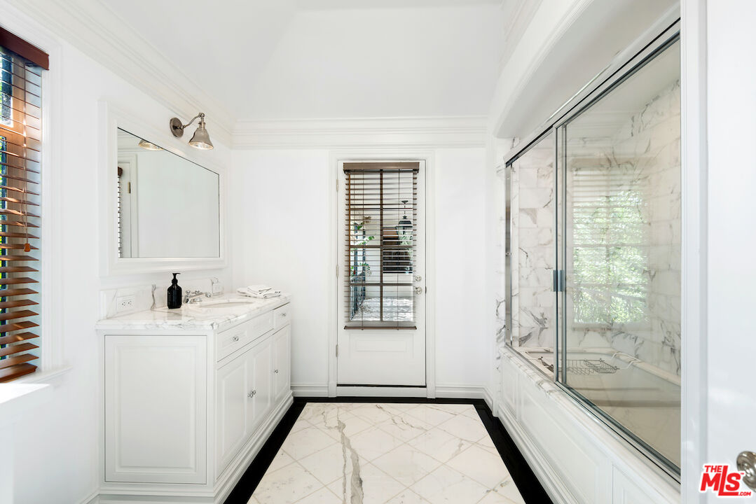 175 S Rodeo Dr