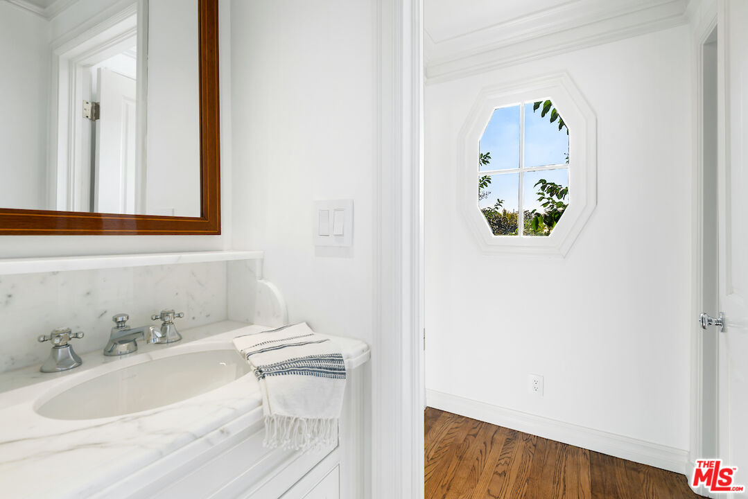 175 S Rodeo Dr