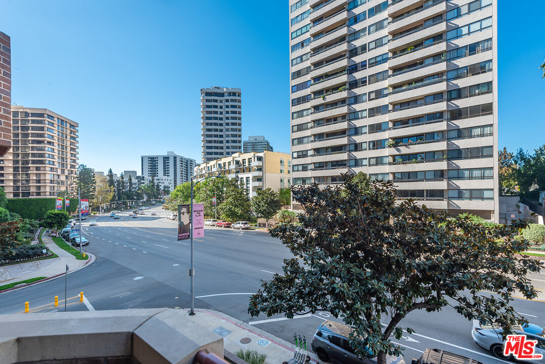 10550 Wilshire Blvd Unit: 203