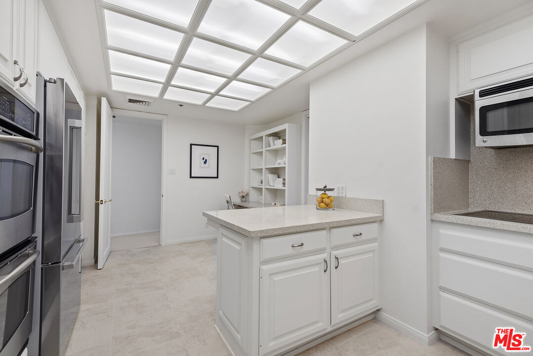 10550 Wilshire Blvd Unit: 203