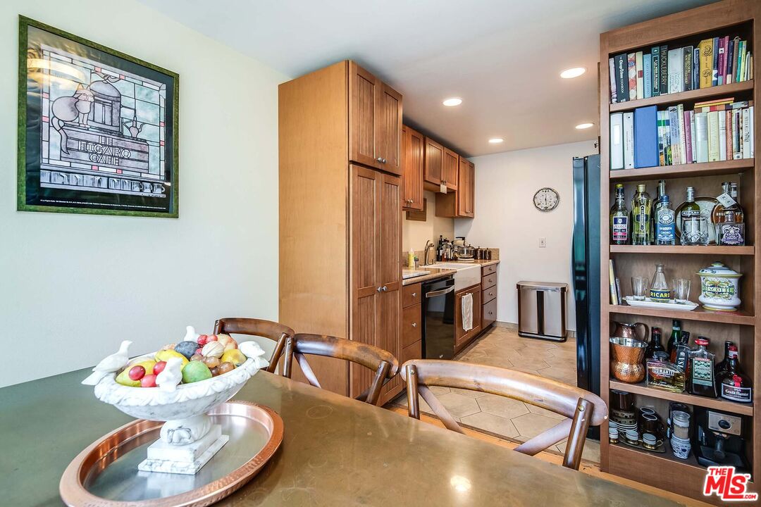 9061 Keith Ave Unit: 203