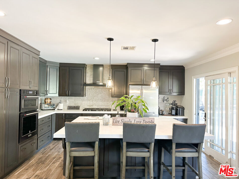 17905 San Fernando Mission Blvd