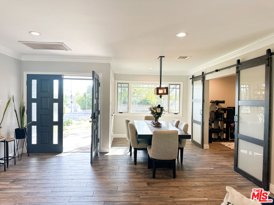 17905 San Fernando Mission Blvd