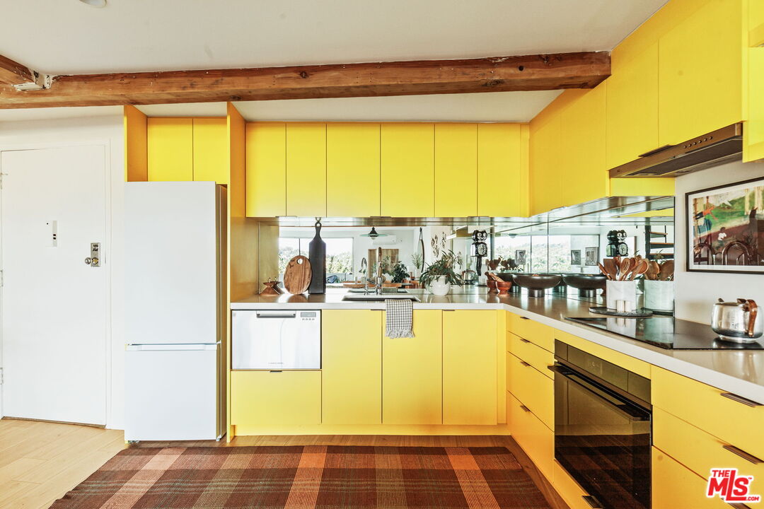 1701 Clinton St Unit: 514