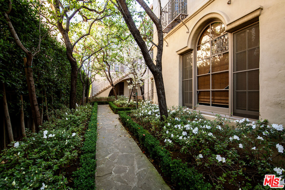 148 S Peck Dr Unit: 2