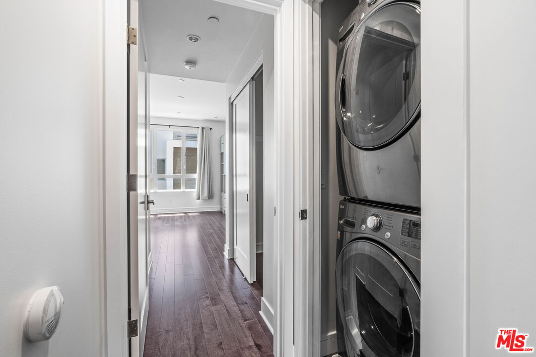 1400 N Fuller Ave Unit: 10