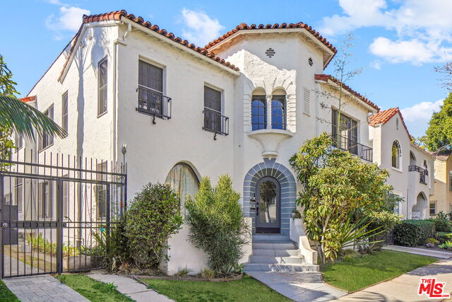 451 N ORANGE GROVE AVE Unit: 1/2