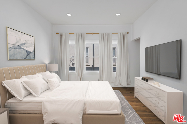 451 N ORANGE GROVE AVE Unit: 1/2