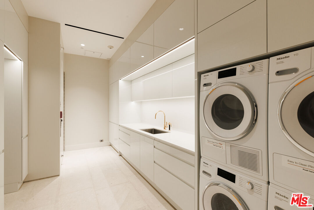 1200 Club View Dr Unit: 20