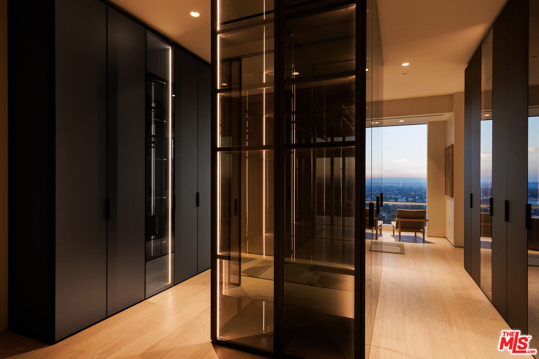 1200 Club View Dr Unit: 20