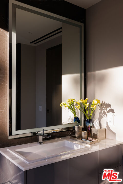 1200 Club View Dr Unit: #4NW