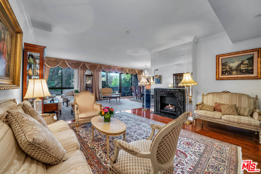 10551 Wilshire Blvd Unit: 404