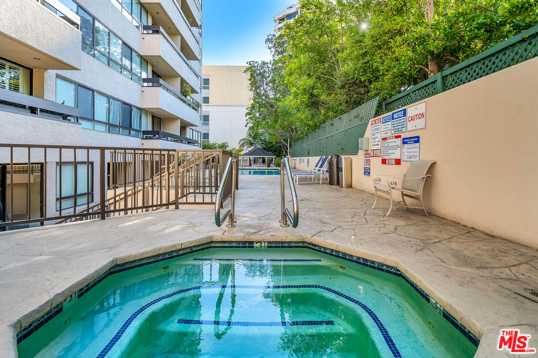 10551 Wilshire Blvd Unit: 404