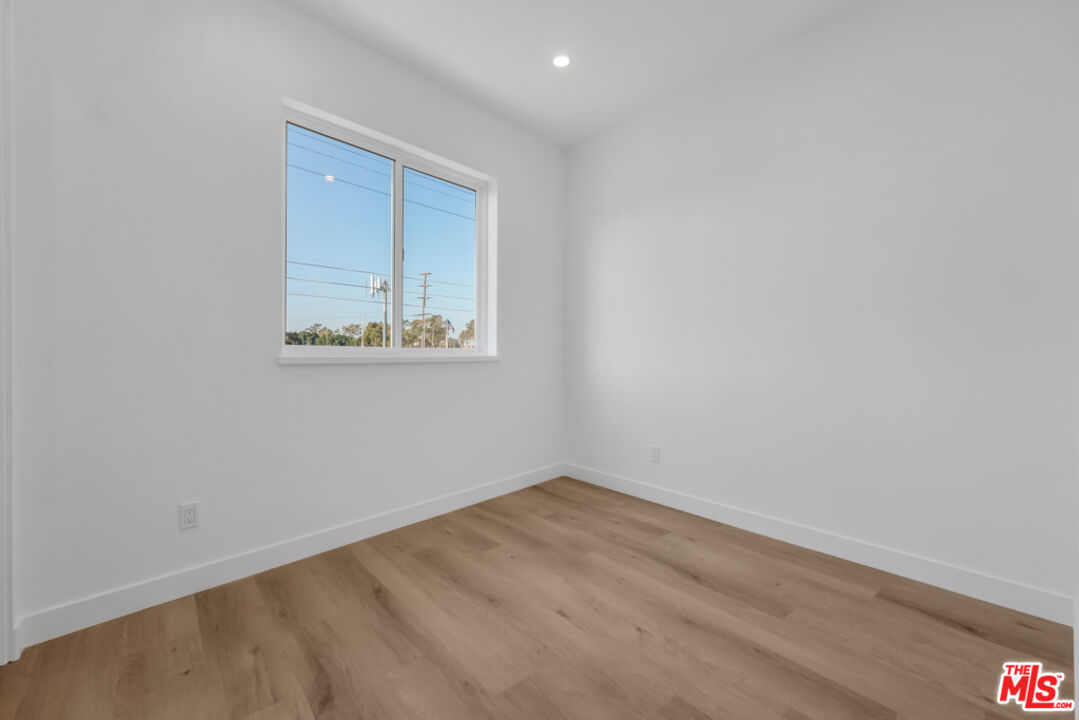 3139 Curts Ave Unit: B