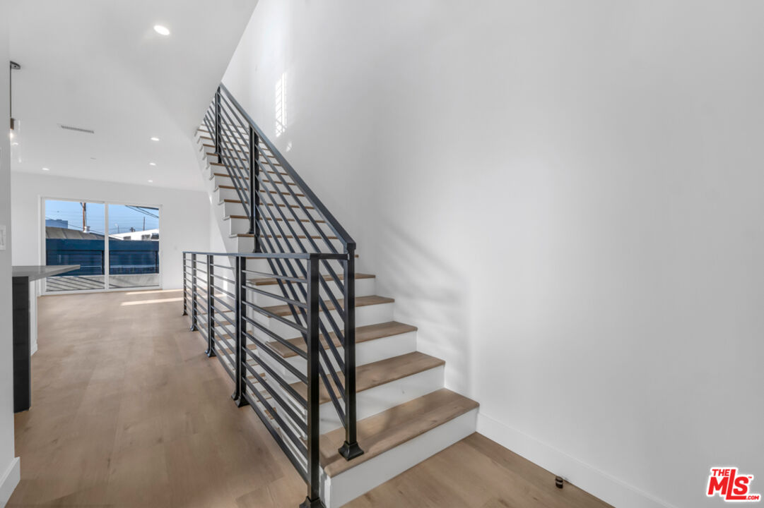 3139 Curts Ave Unit: B