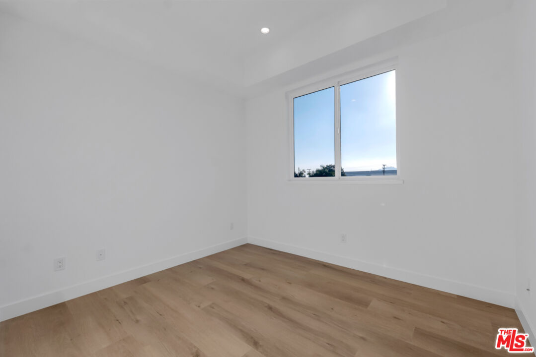 3139 Curts Ave Unit: B