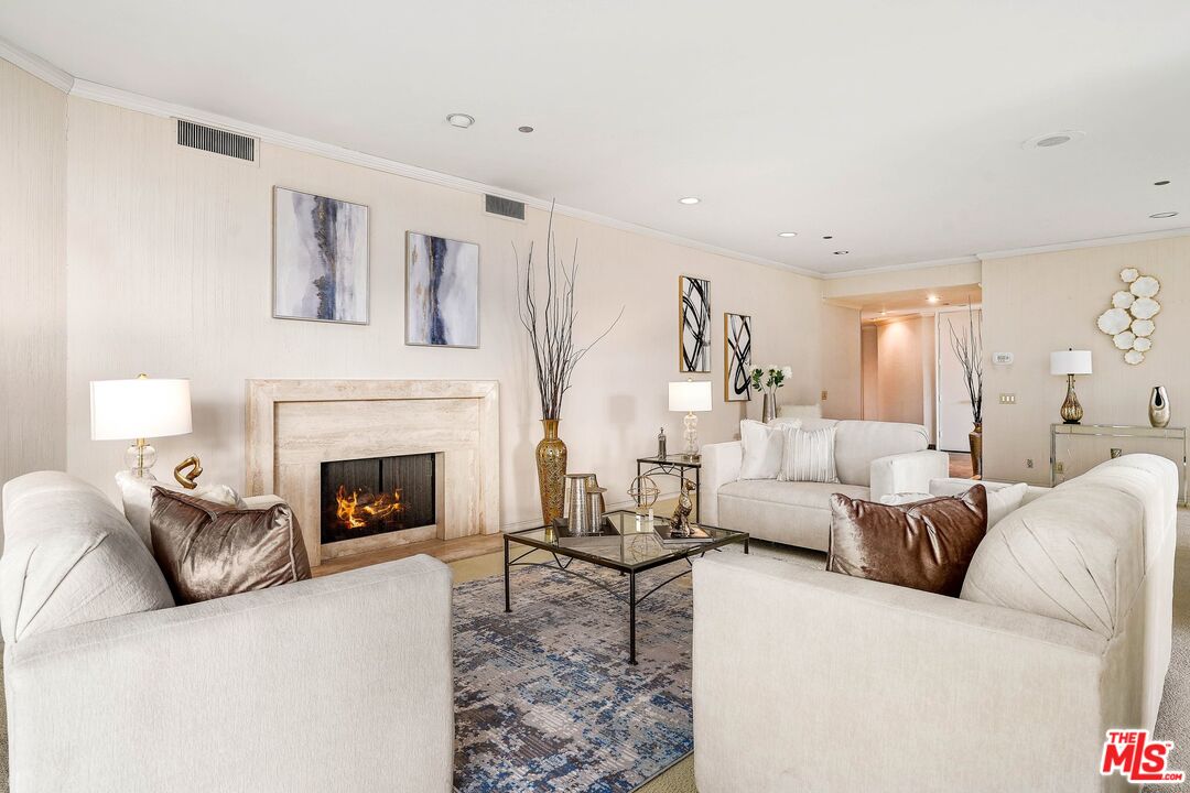 300 N Swall Dr Unit: 108