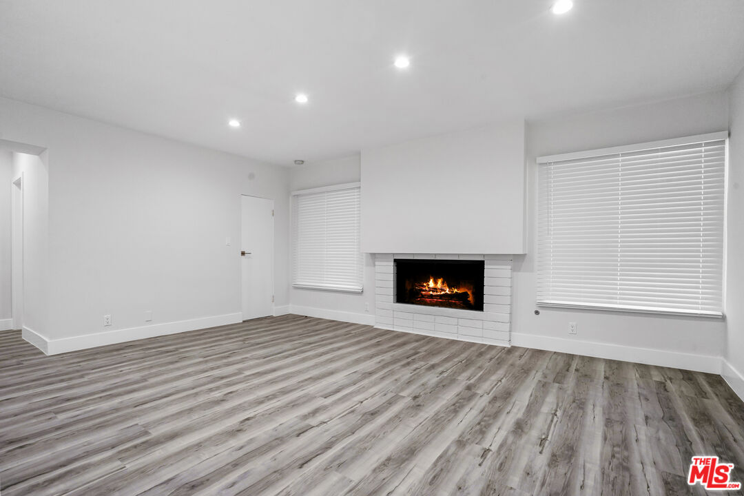 1449 Butler Ave Unit: 1