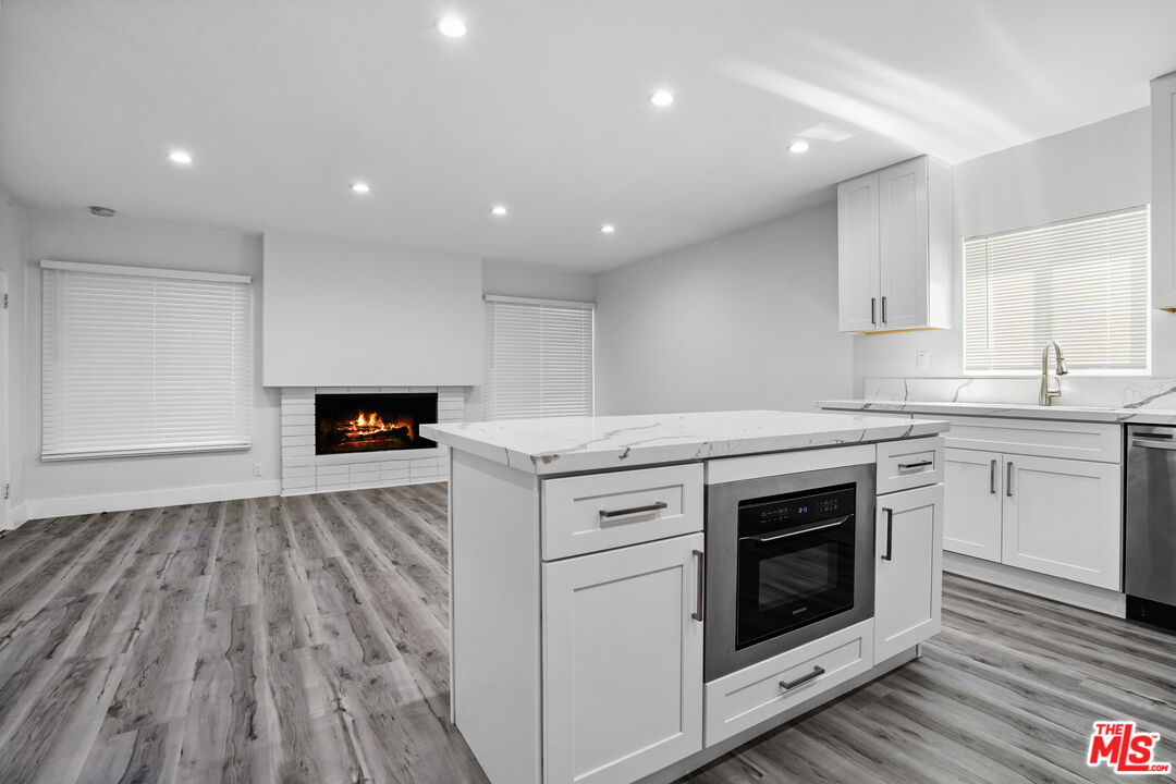 1449 Butler Ave Unit: 1