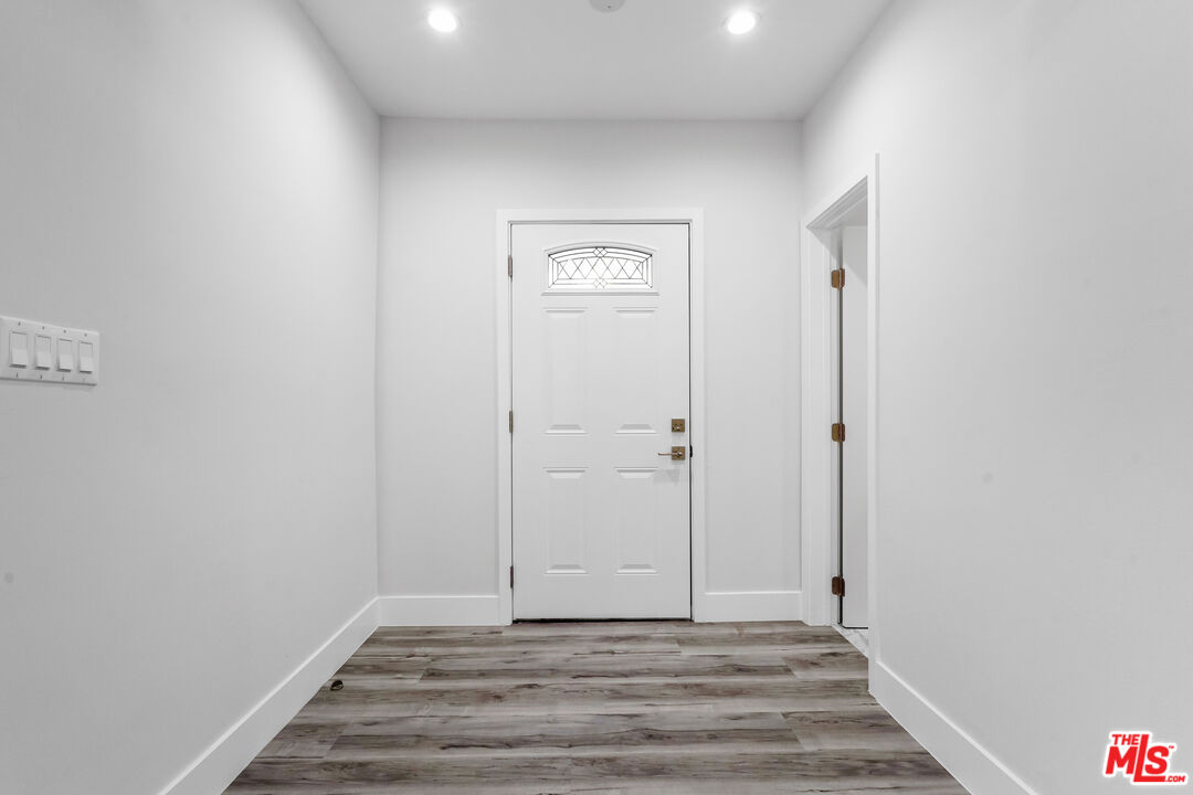 1449 Butler Ave Unit: 1