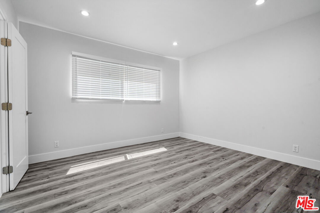 1449 Butler Ave Unit: 1