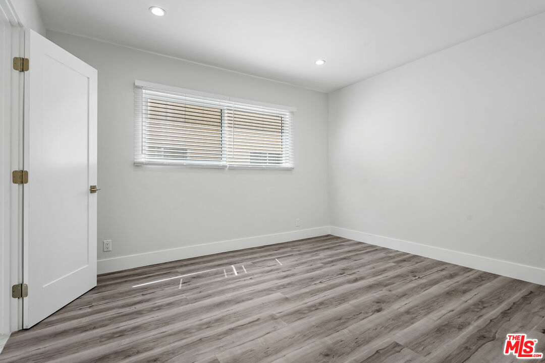 1449 Butler Ave Unit: 1