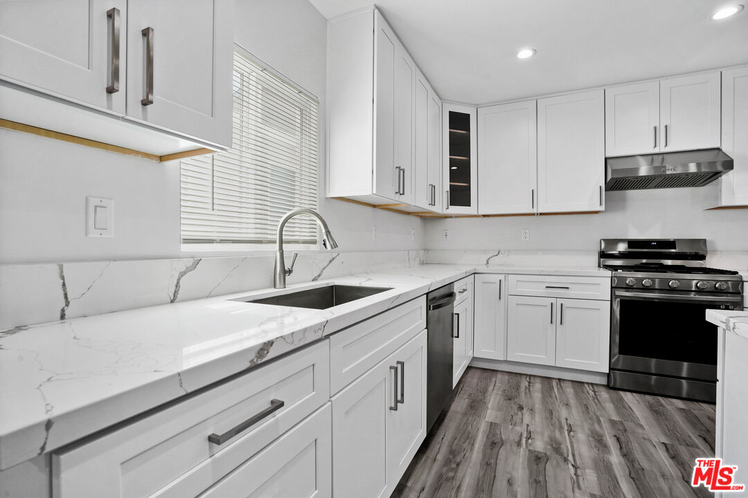 1449 Butler Ave Unit: 1