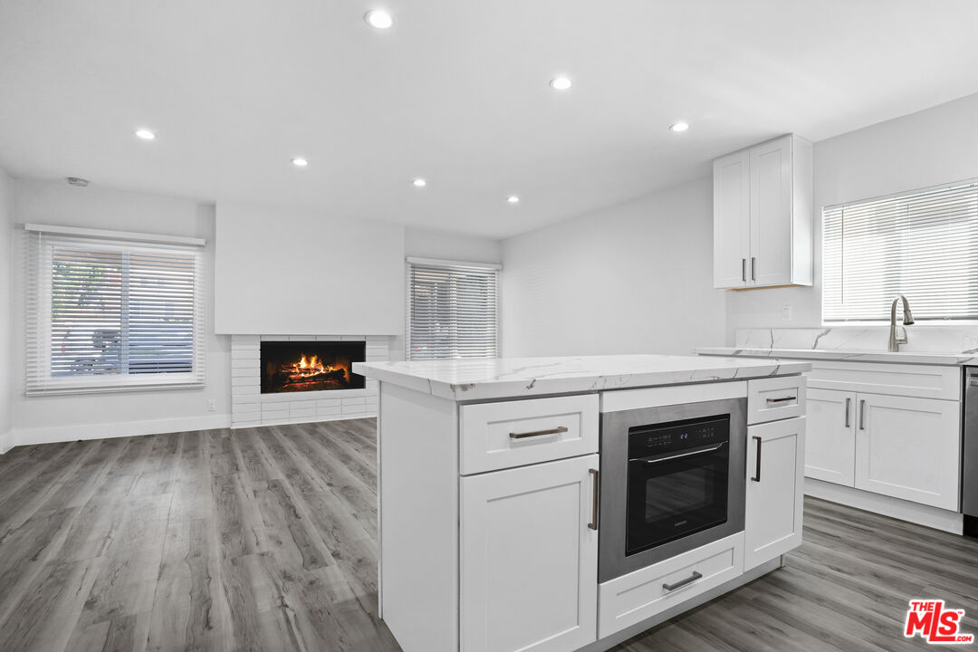 1449 Butler Ave Unit: 1