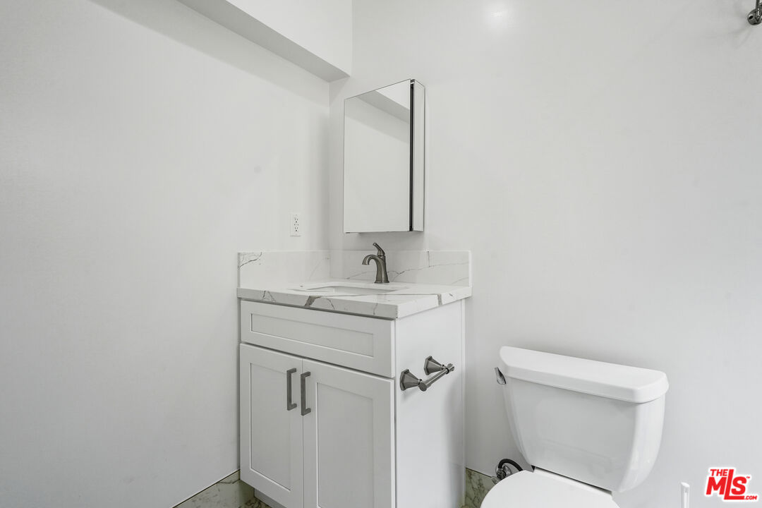 1449 Butler Ave Unit: 1